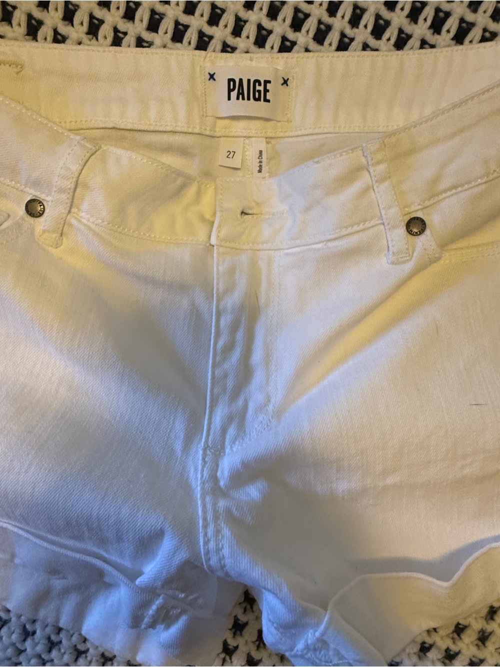 EUC - PAIGE White Denim Cuffed Shorts size 27 - Picture 9 of 10